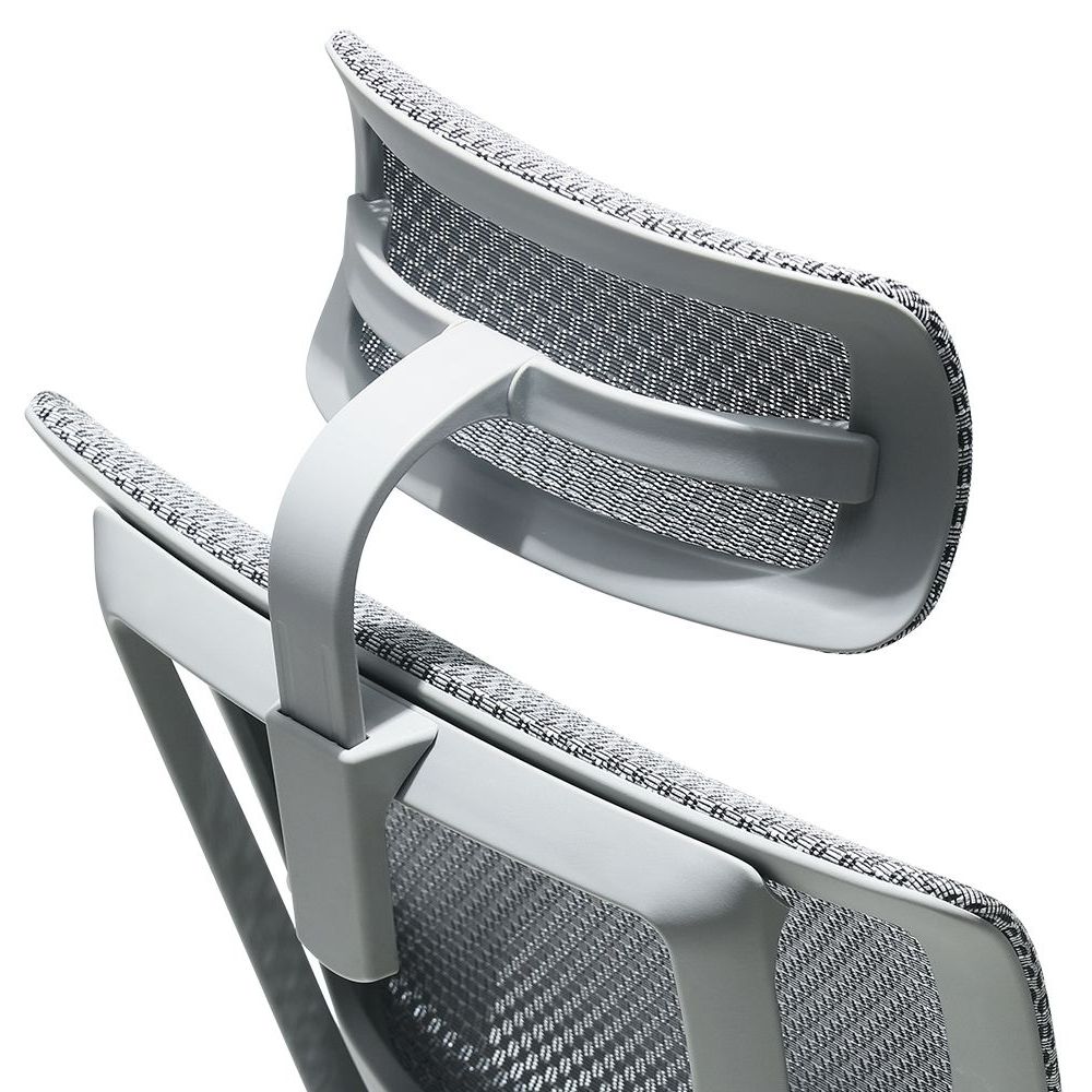 Close up of Mirus Elite G2 chair with optional head rest