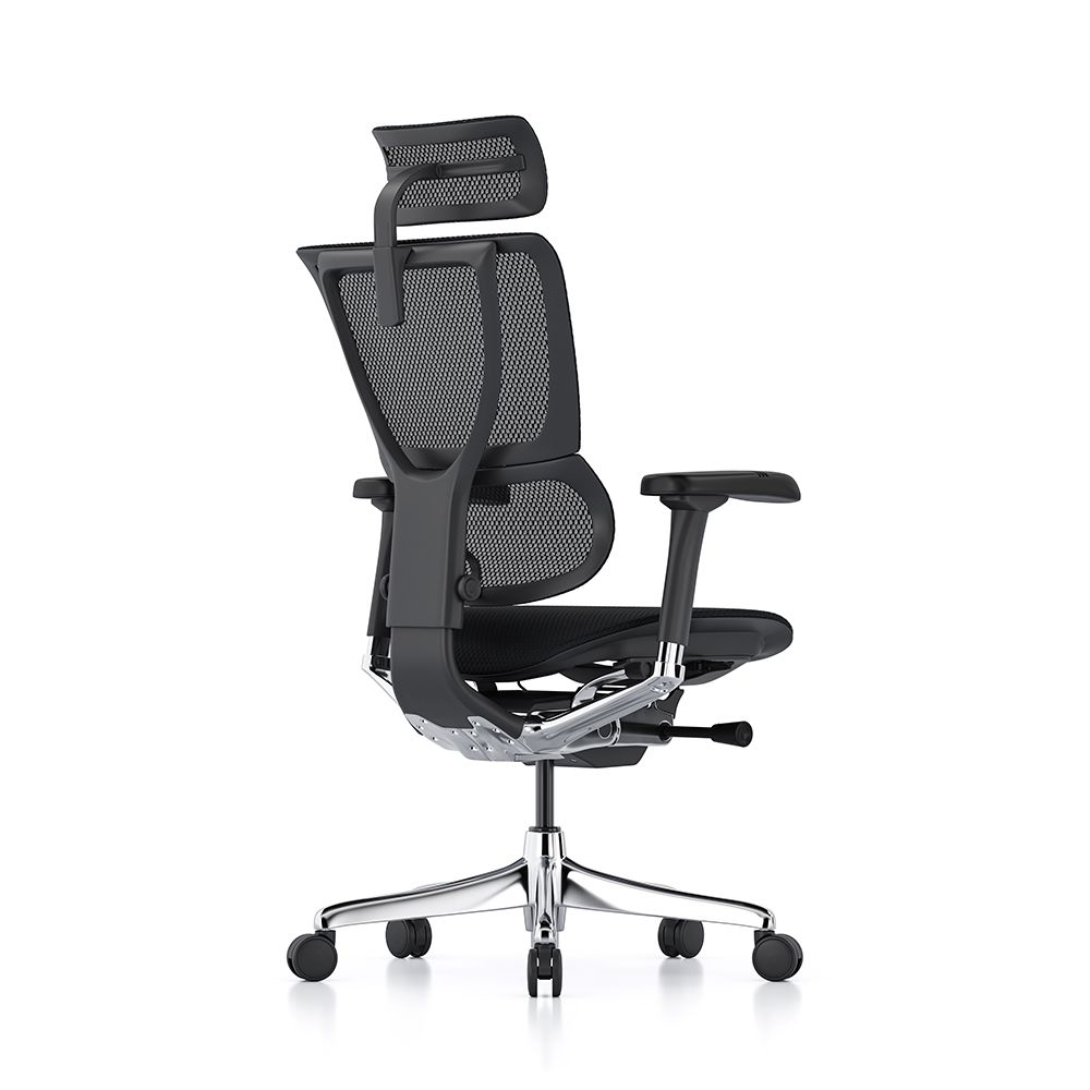 Side lever on Mirus Elite G2 for personalised lumbar tension control.